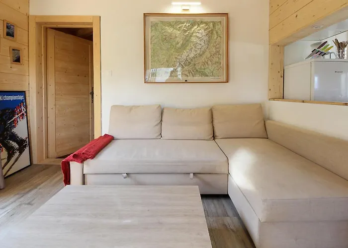 Le Petite Tourmente *